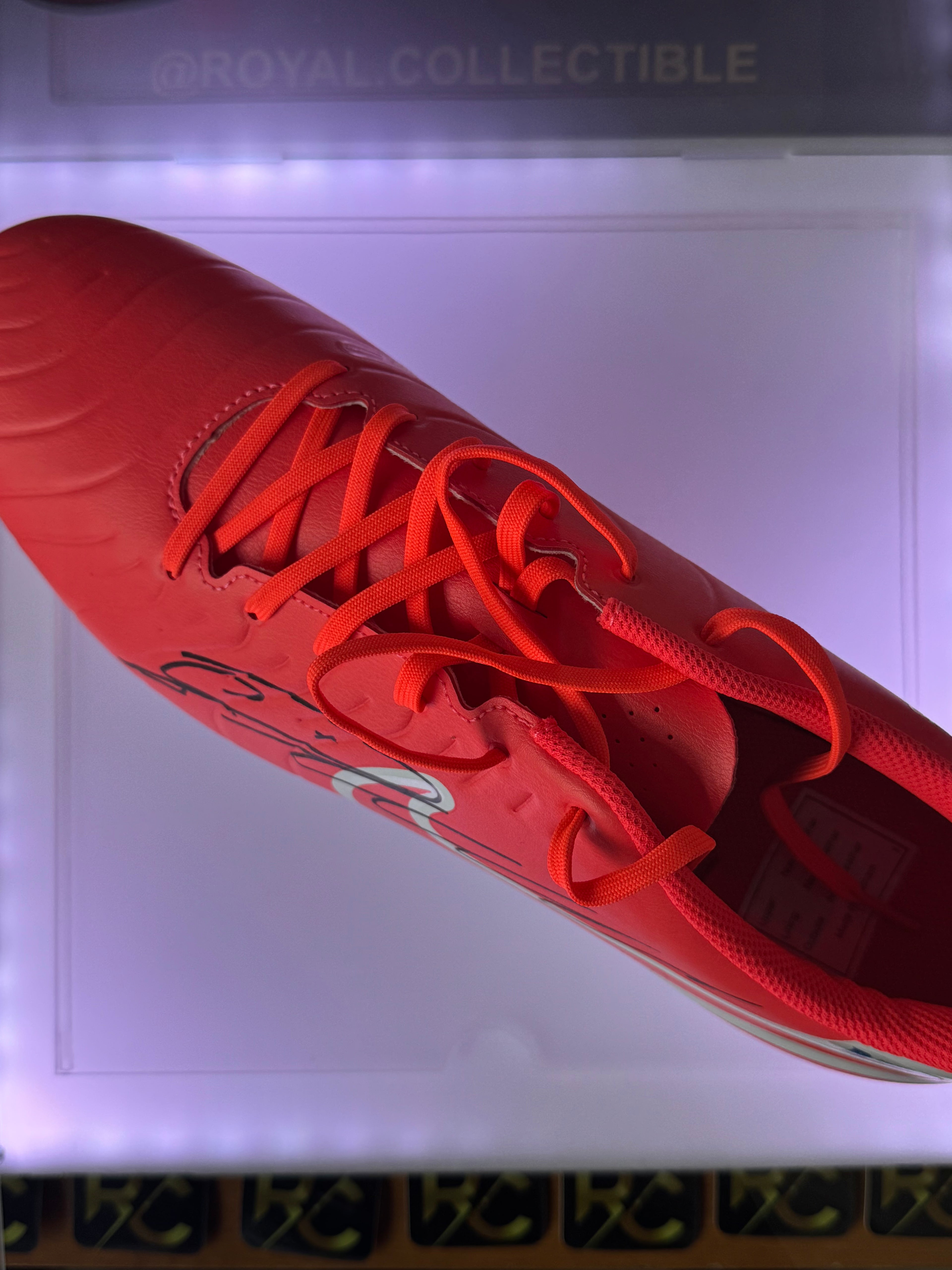 Cristiano Ronaldo Signed Soccer Cleats Authenticated Beckett