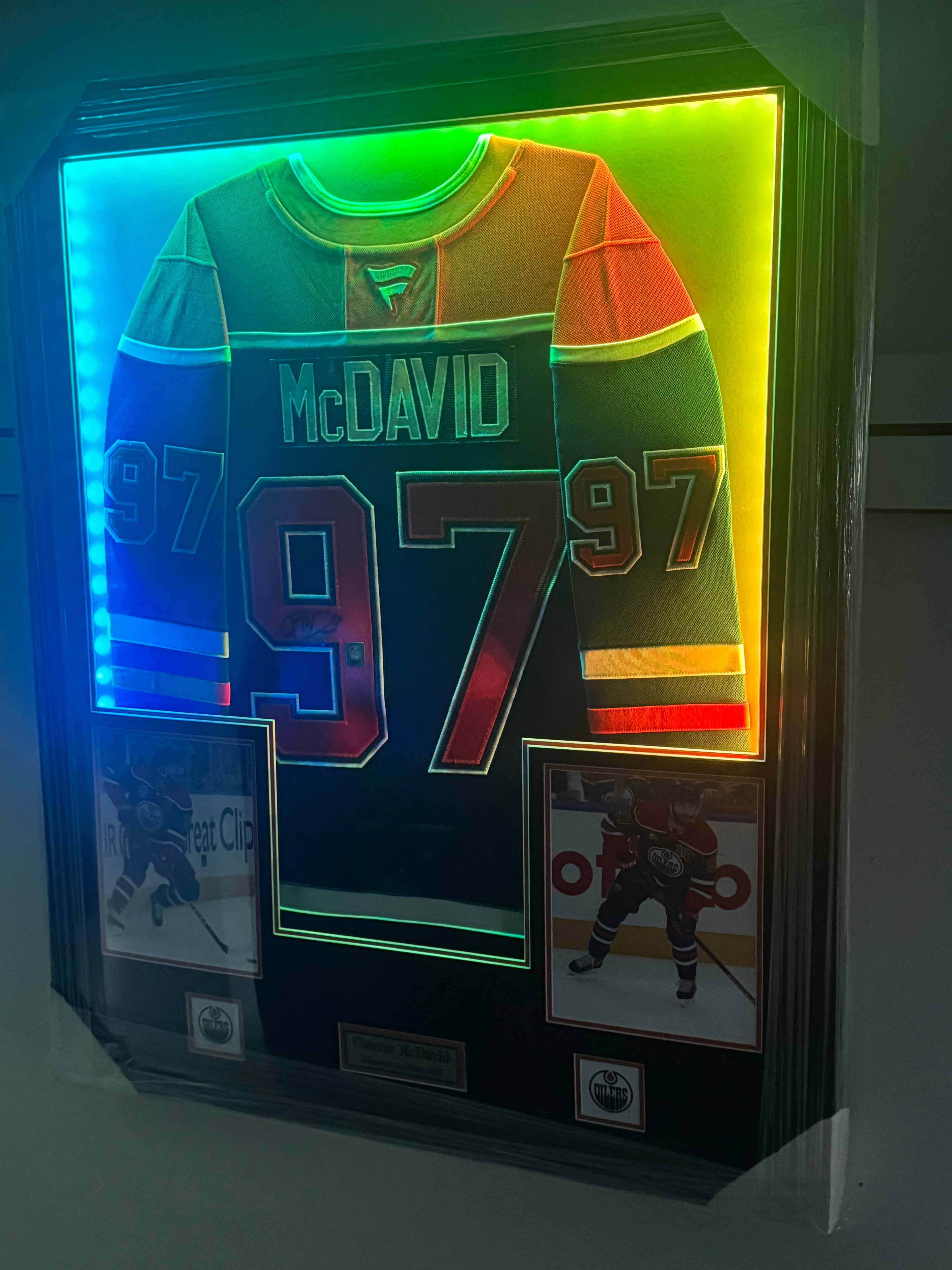 Connor McDavid Signed Framed Fanatics Oilers Authenticated Jersey