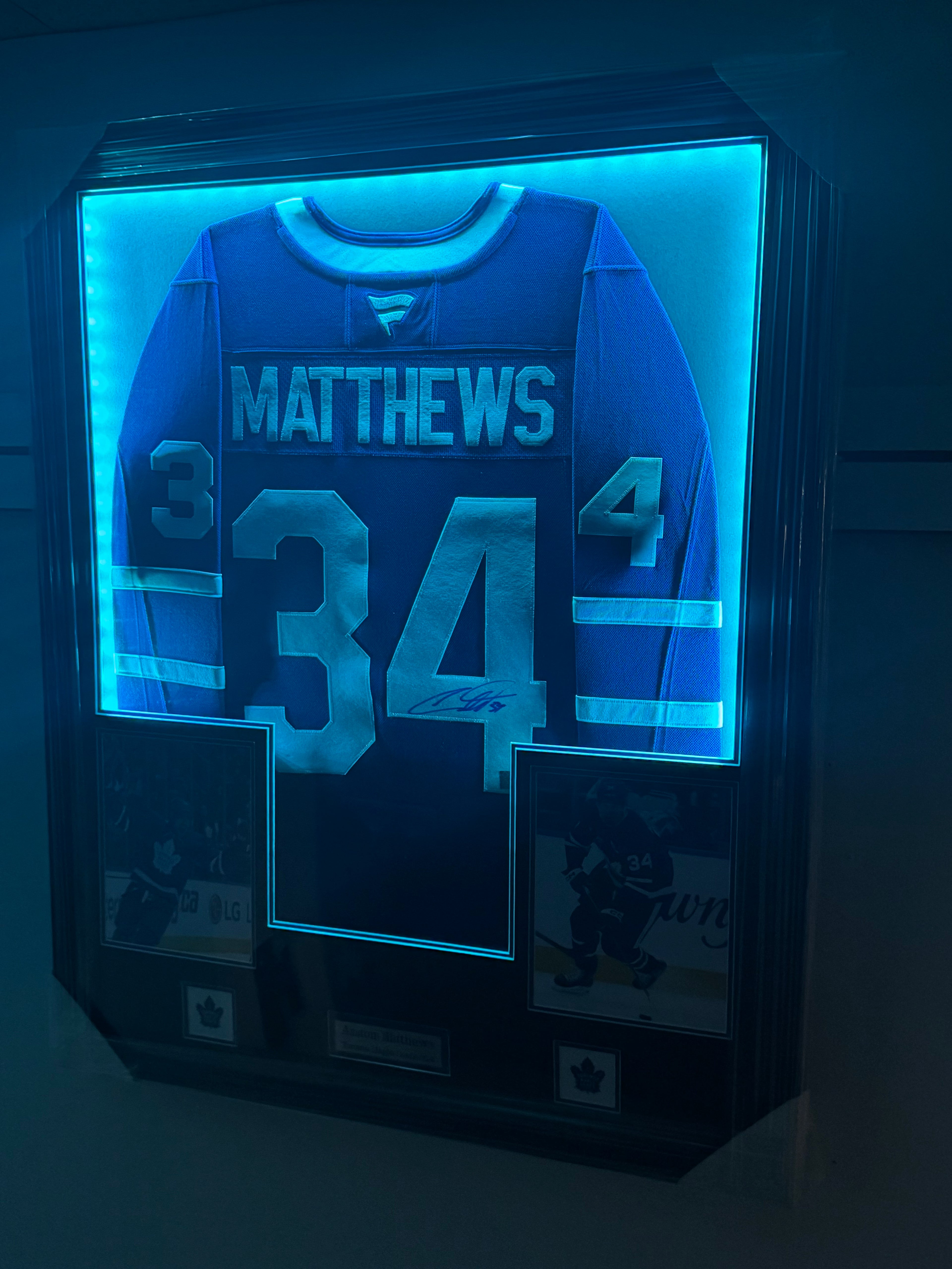 Auston Matthews Signed Toronto Maple Leaf's Jersey MLSE Authenticated