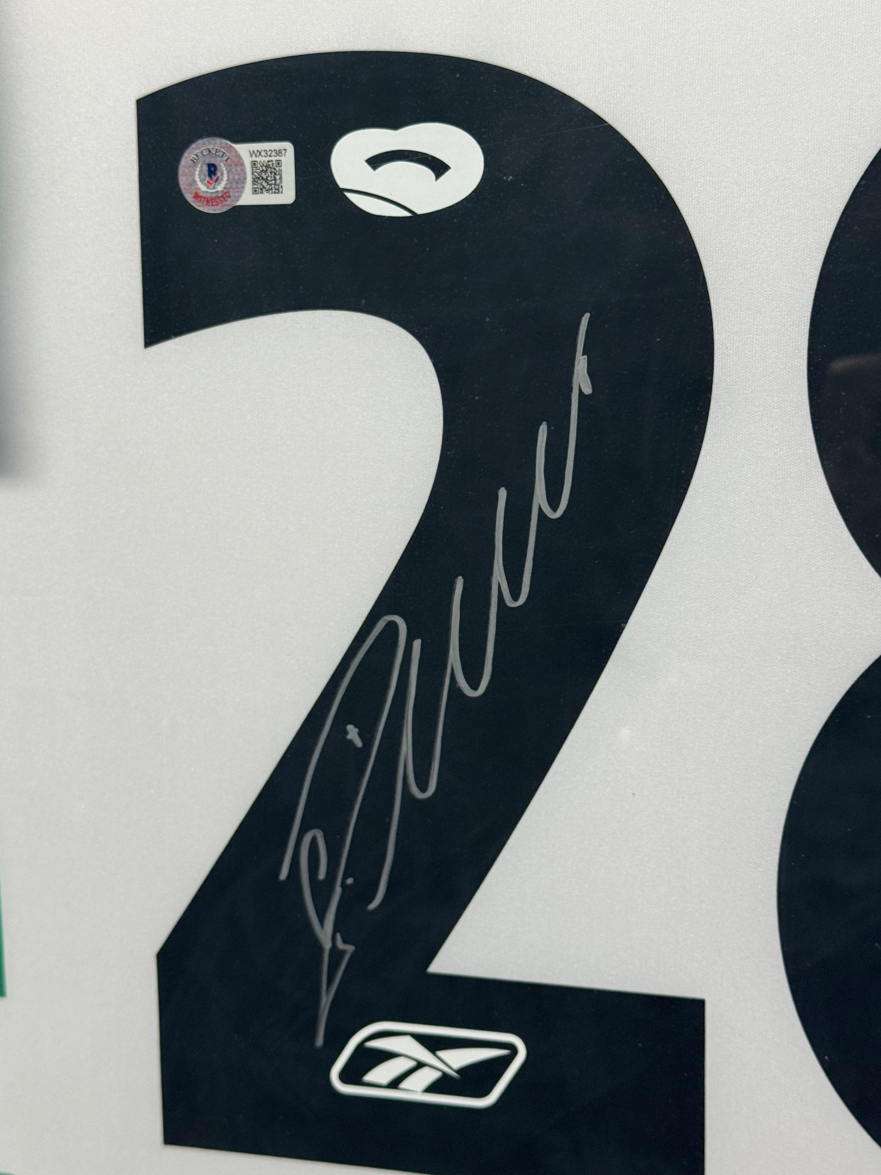 Cristiano Ronaldo Sporting FC Autographed Jersey Beckett