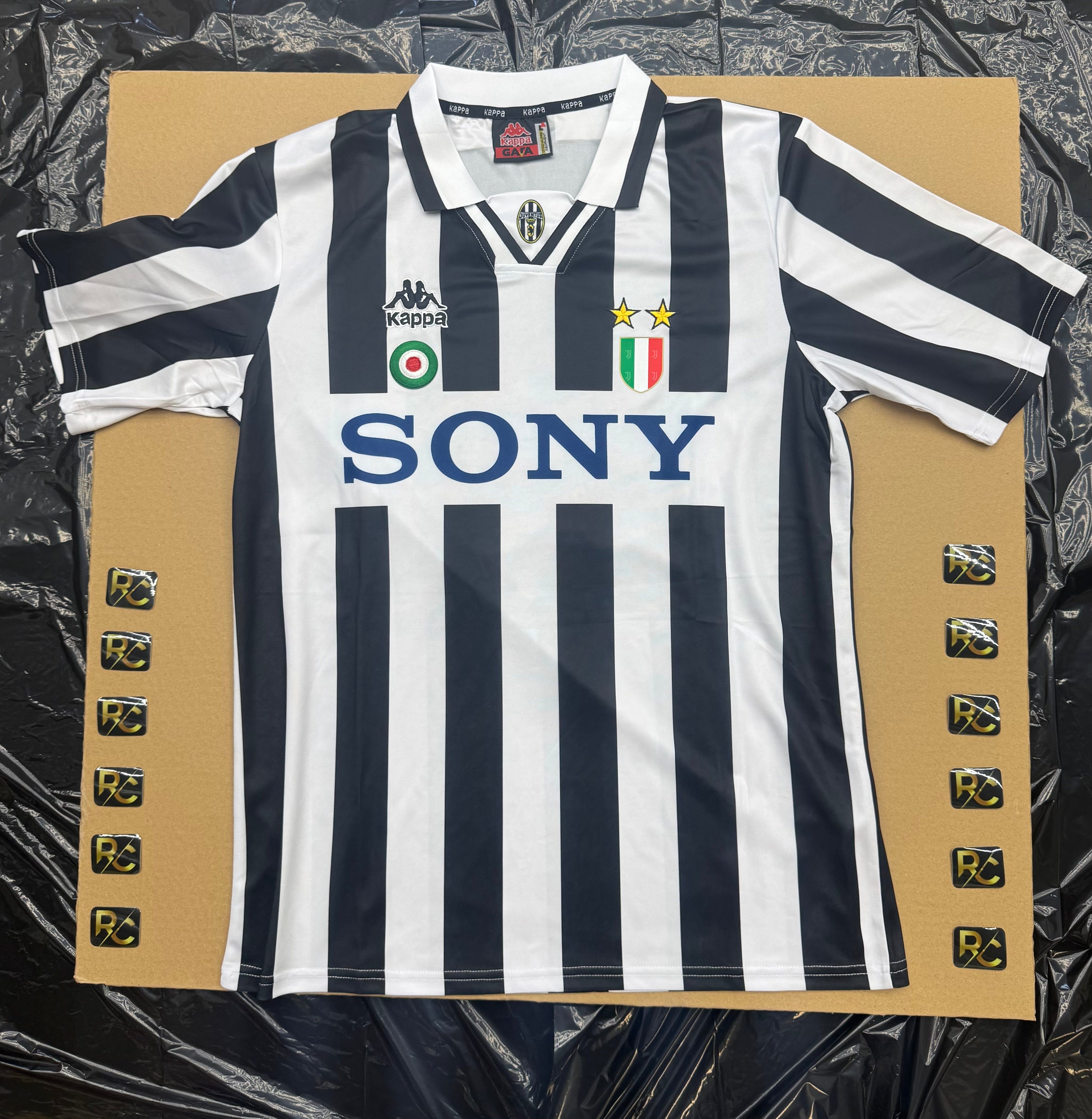 Del Piero Italy Signed and Authenticated Jersey